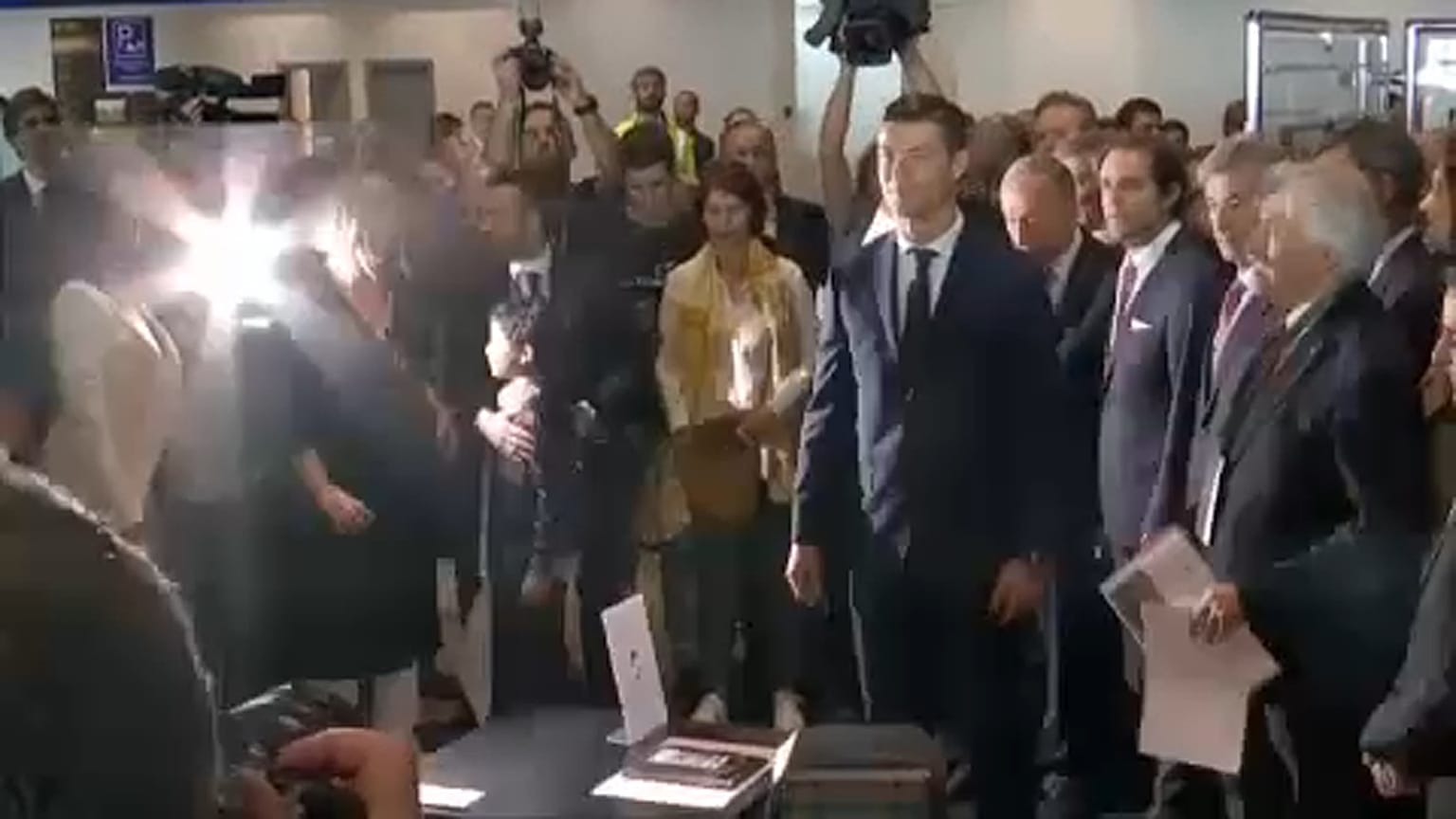 C. Ronaldo ellen nem emelnek vádat