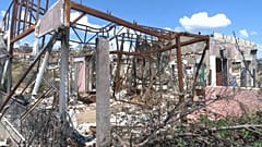 Mati: un anno dopo cenere e rischio amianto
