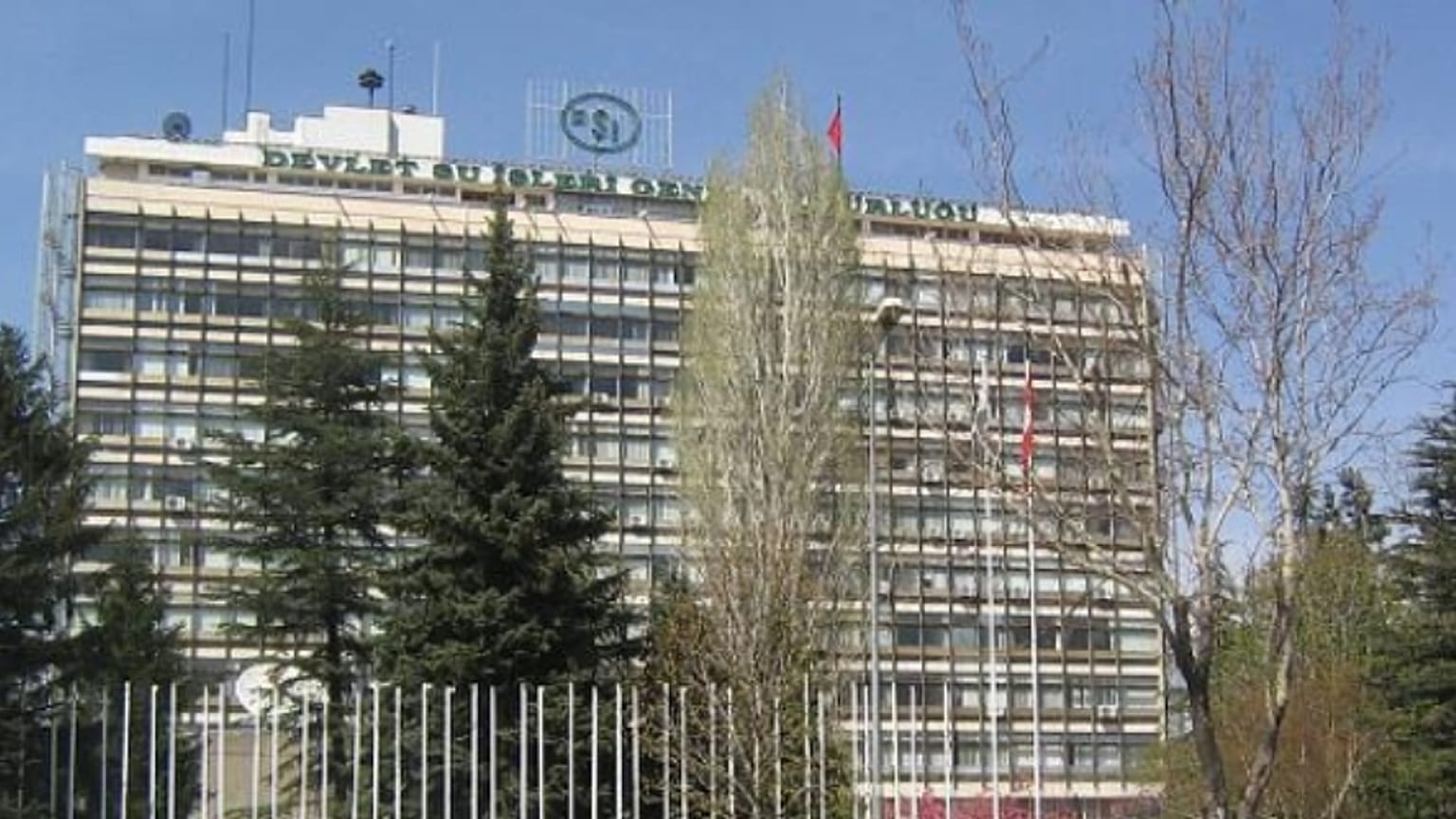 DSİ'de işler kaynak yetersizliği nedeniyle durma noktasına geldi: Tasfiyeler kapıda