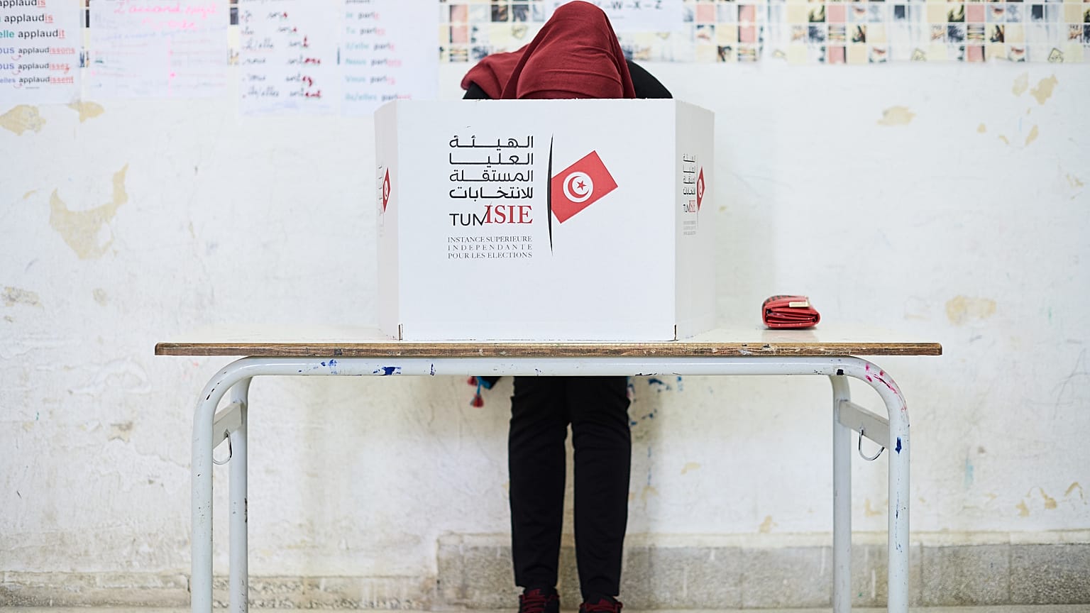 أي مستقبل للسلطة في تونس بعد السبسي؟ عضو لجنة الانتخابات يجيب يورونيوز
