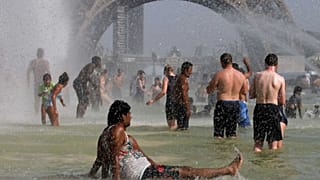 Nouveau record de chaleur à Paris avec 42,6°C