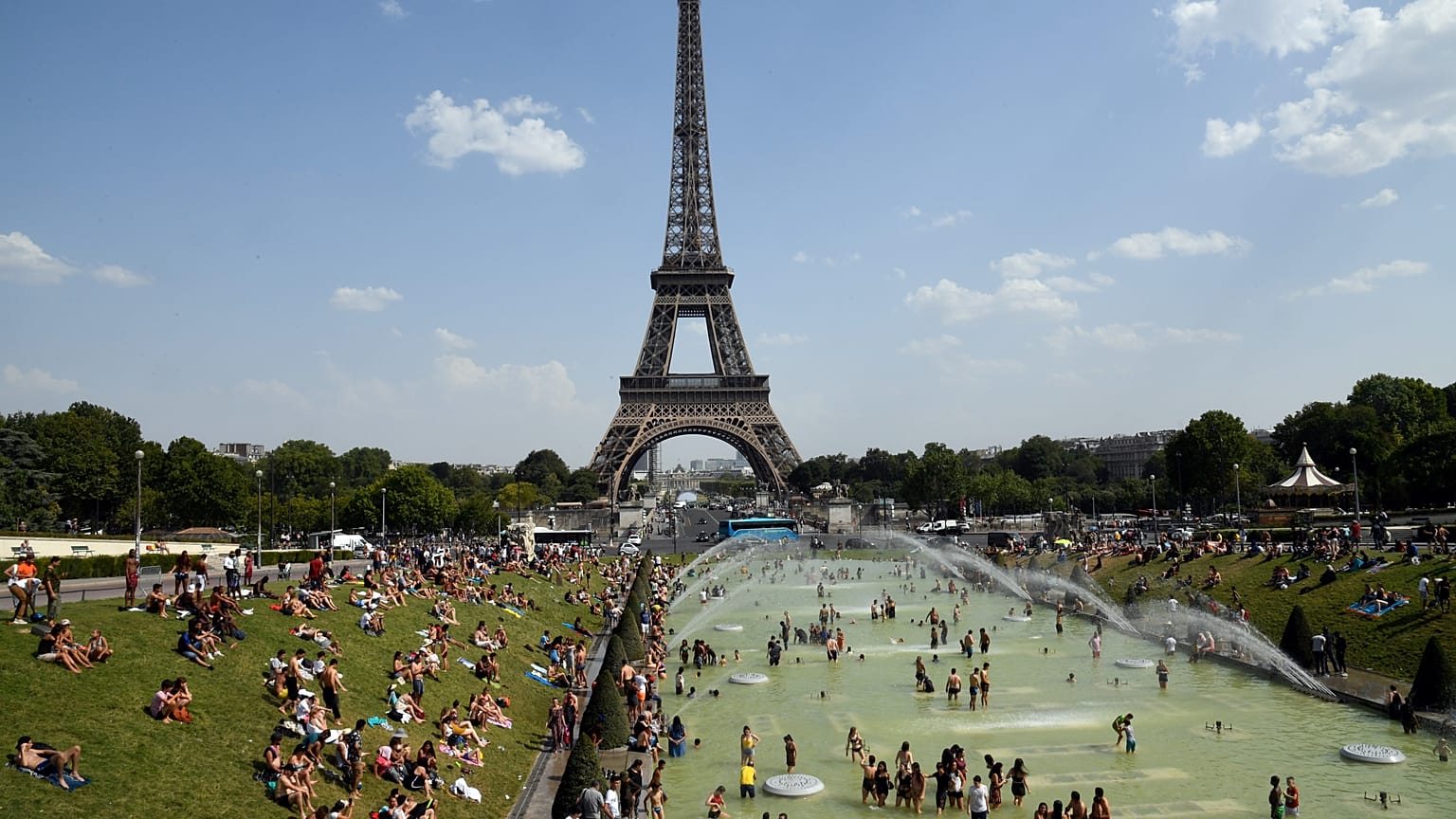 Canicule : Météo France lève l'alerte rouge 
