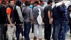 غواتيمالا ترضخ لتهديدات ترامب وتوقع اتفاقية تتعلق بالهجرة عبر حدودها