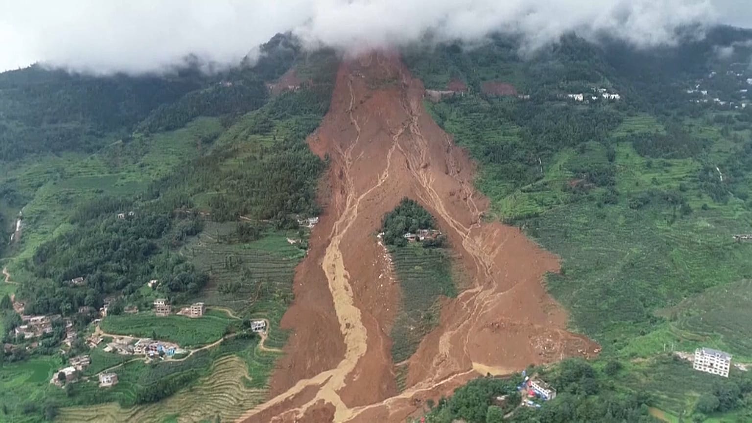 Éboulement en Chine : Un dernier bilan fait état d'au moins 36 morts 