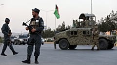 Afganistan'da yolcu taşıyan otobüse bombalı saldırı: En az 35 kişi hayatını kaybetti