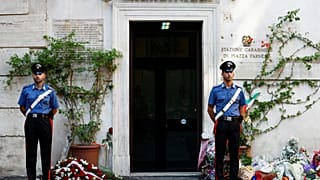 Émotion après le meurtre d'un carabinier en Italie