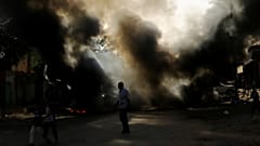 Sudan'ın başkenti Hartum'da düzenlenen asker karşıtı gösteriler devam ediyor