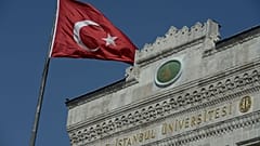 İstannbul Üniversitesi