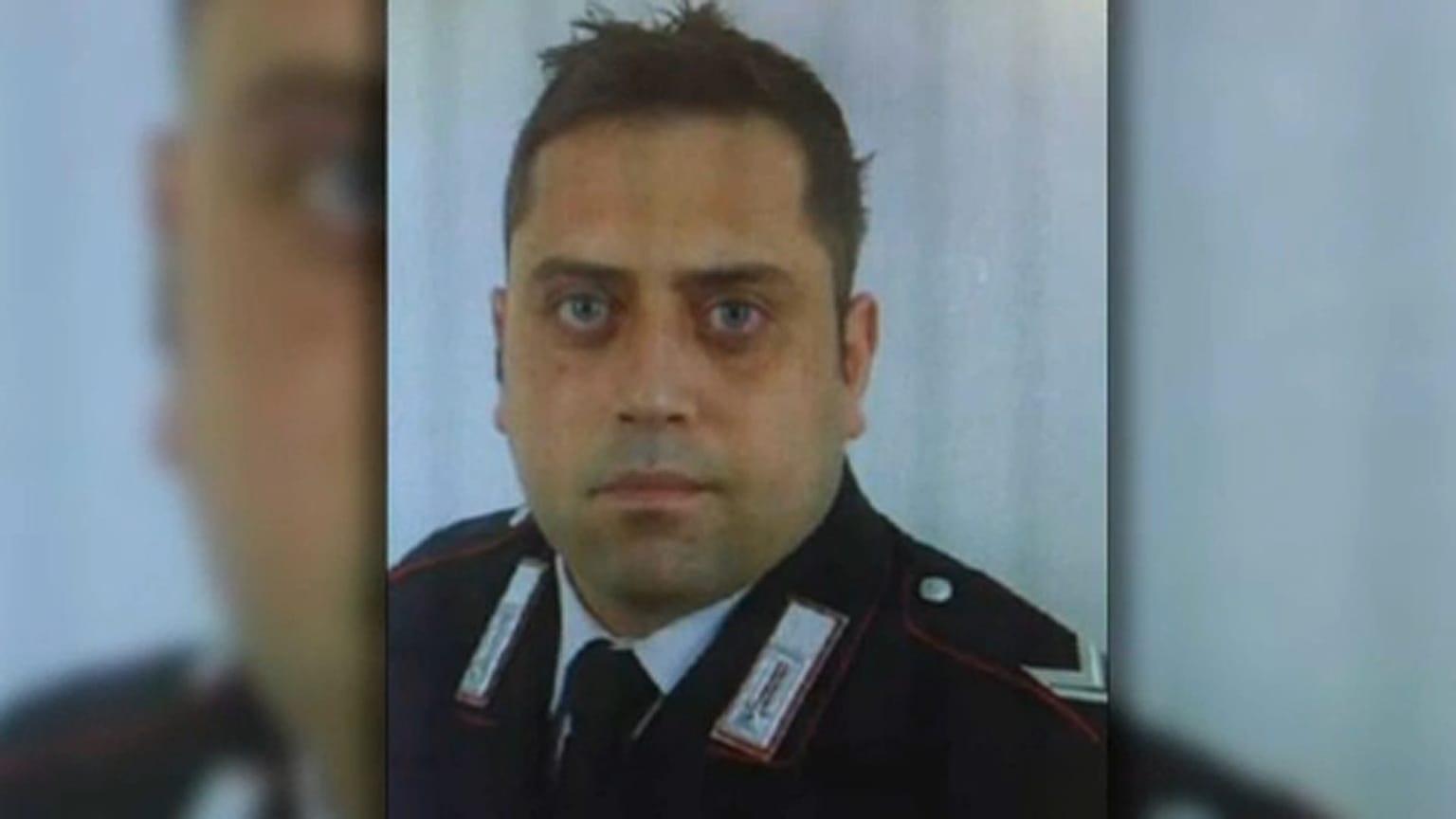  Με δεμένα τα μάτια ο υπό κράτηση Αμερικανός ύποπτος  