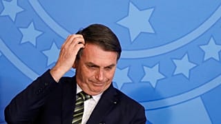 Bolsonaro annule sa rencontre avec Le Drian... pour aller chez le coiffeur