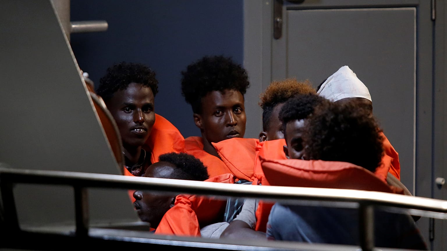 Le navire "Alan Kurdi" bloqué au large de Lampedusa