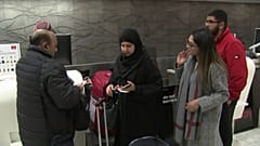 عائلة محمد شميم صديقي تغادر مطار كرايستشيرش في رحلتها إلى الحج