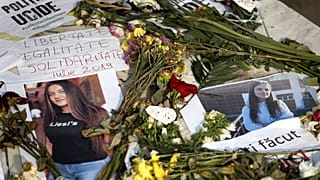 A belügyminiszter után az oktatási miniszter is belebukott a romániai gyilkossági ügybe
