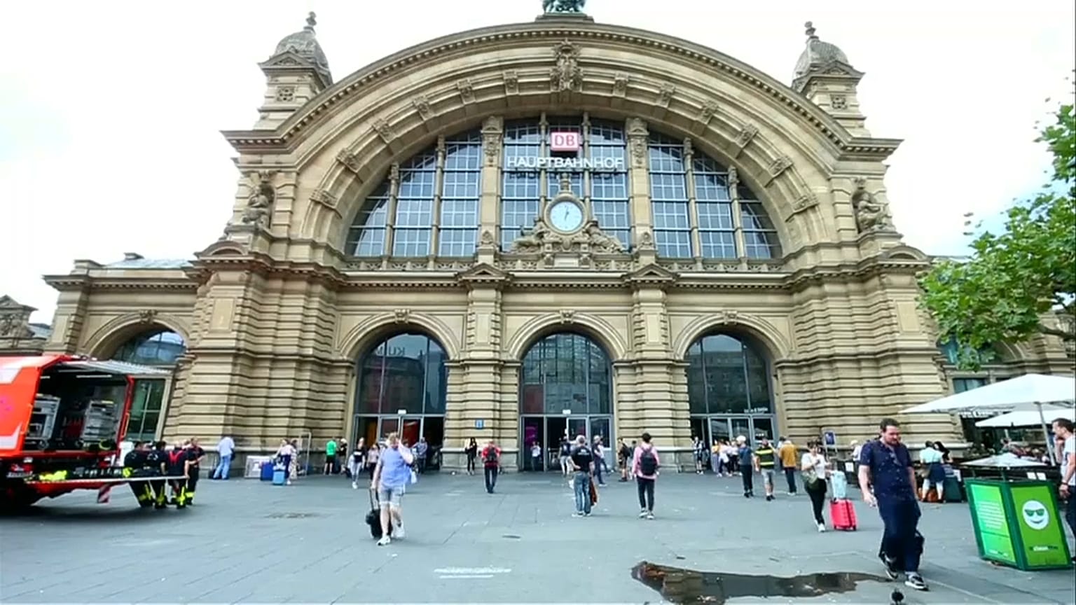 Sperrung des Frankfurter Hauptbahnhofs nach Polizeieinsatz beendet
