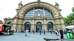Sperrung des Frankfurter Hauptbahnhofs nach Polizeieinsatz beendet