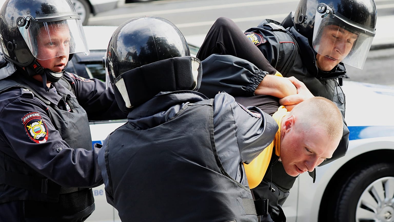 Watch: Hundreds detained in Moscow protest for fair election