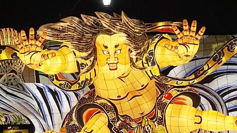 Warriors, floats and dancers at popular Japan festival