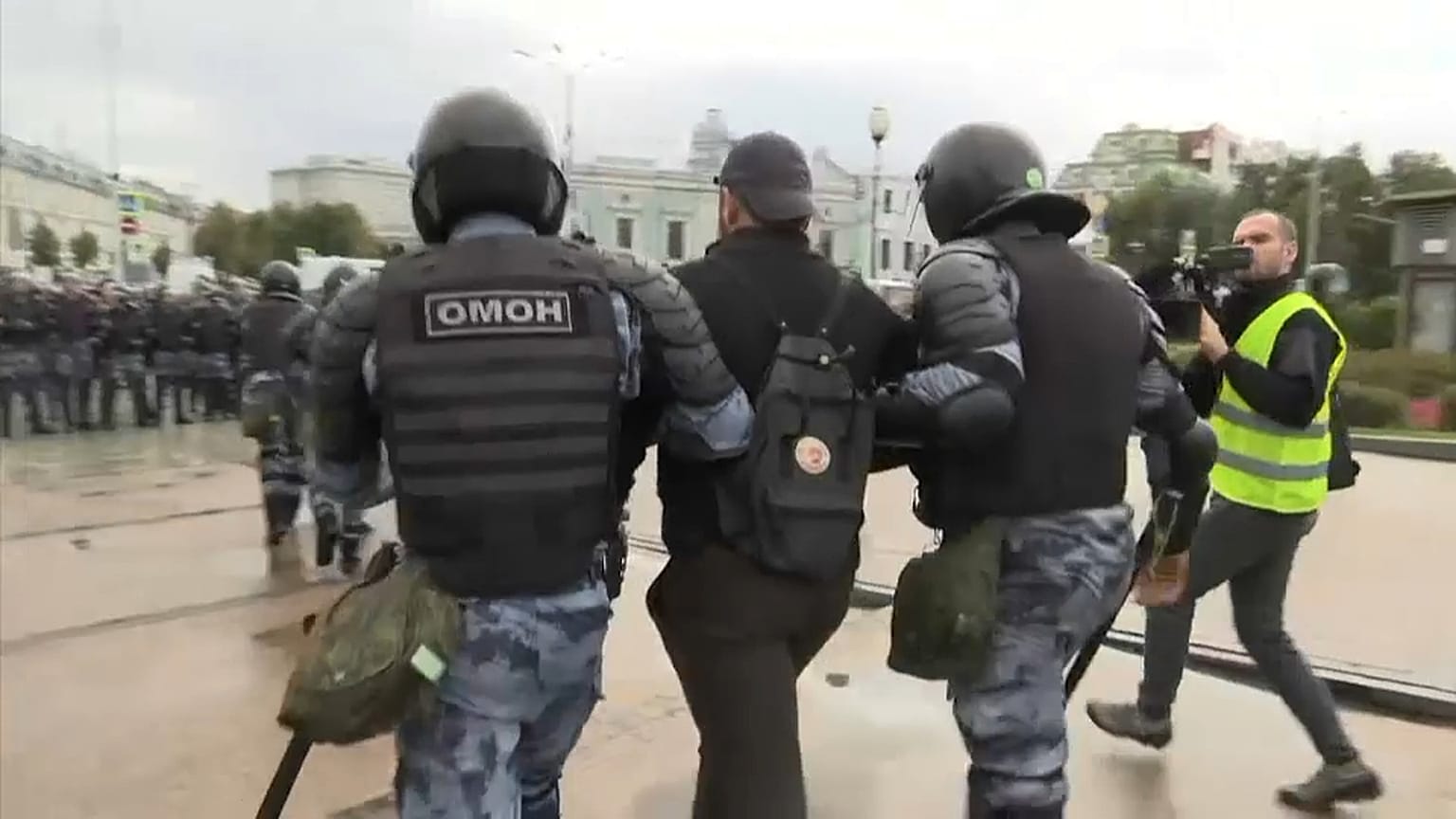 Represión masiva a la oposición política rusa