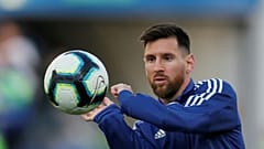 Yıldız futbolcu Lionel Messi'ye 3 ay uluslararası turnuvalardan men cezası