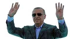 أردوغان يقول إن تركيا ستنفذ عملية عسكرية في شمال سوريا