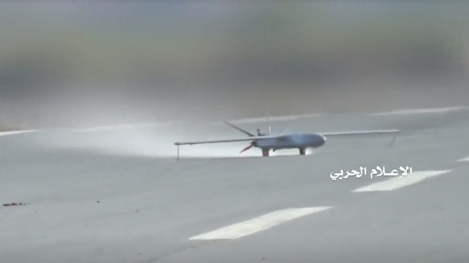 الحوثيون ينفذون هجمات بطائرات مسيرة على مطاري أبها ونجران وقاعدة الملك خالد في السعودية 