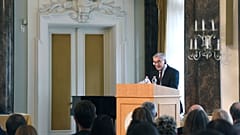 Maróth Miklós miniszterelnöki megbízott beszédet mond a Kárpát-medencei Magyar Nyári Egyetem megnyitóján