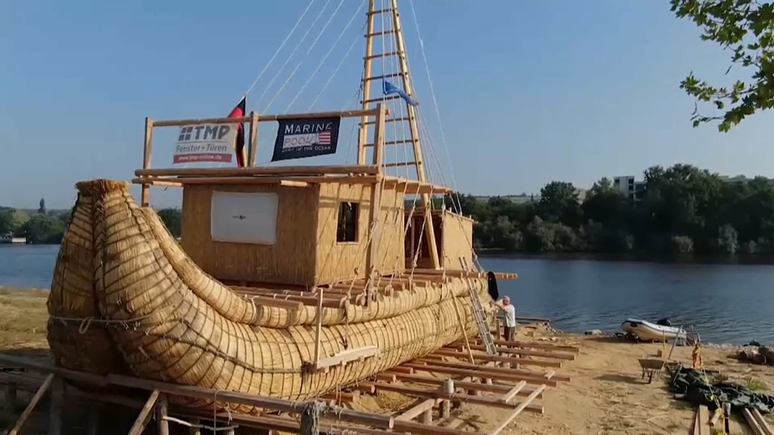 The Abora IV is based on ancient Egyptian reed vessels