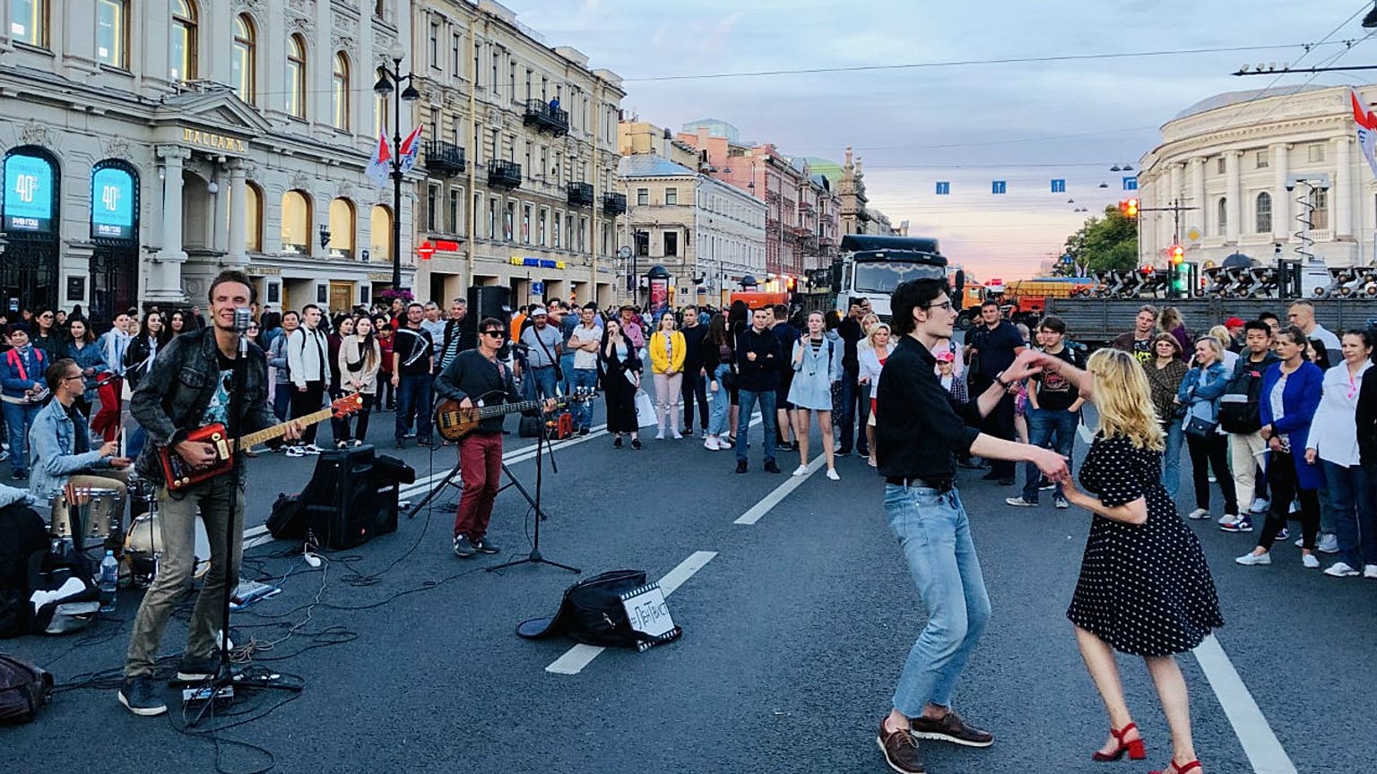 St Petersburg'da beyaz geceler