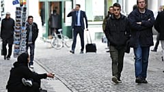 İsveç’te lisanslı dilencilik dönemi başladı: 8 kişi belge aldı