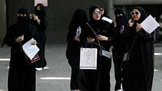 رغم الإصلاحات.. حقوق المرأة السعودية لا تزال تواجه العُرف