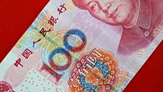 واشنطن تتهم بكين بالتلاعب بالعملة