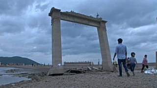 Thailandia: il tempio perduto, che riemerge dalle acque