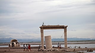 Vestige du temple, dans la région de Lopburi (Thaïlande)