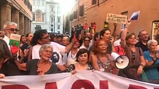 Italia aprueba el polémico "decreto Salvini" contra la inmigración