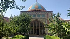 صحن اصلی مسجد کبود ایروان