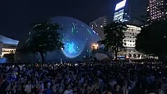Látványos lézer fényjáték demonstráció Hongkongban