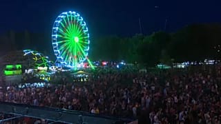 95 ezres tömeg, kisebb pánik a Sziget első napján