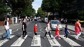 50 anni fa i Beatles attraversavano "Abbey Road"