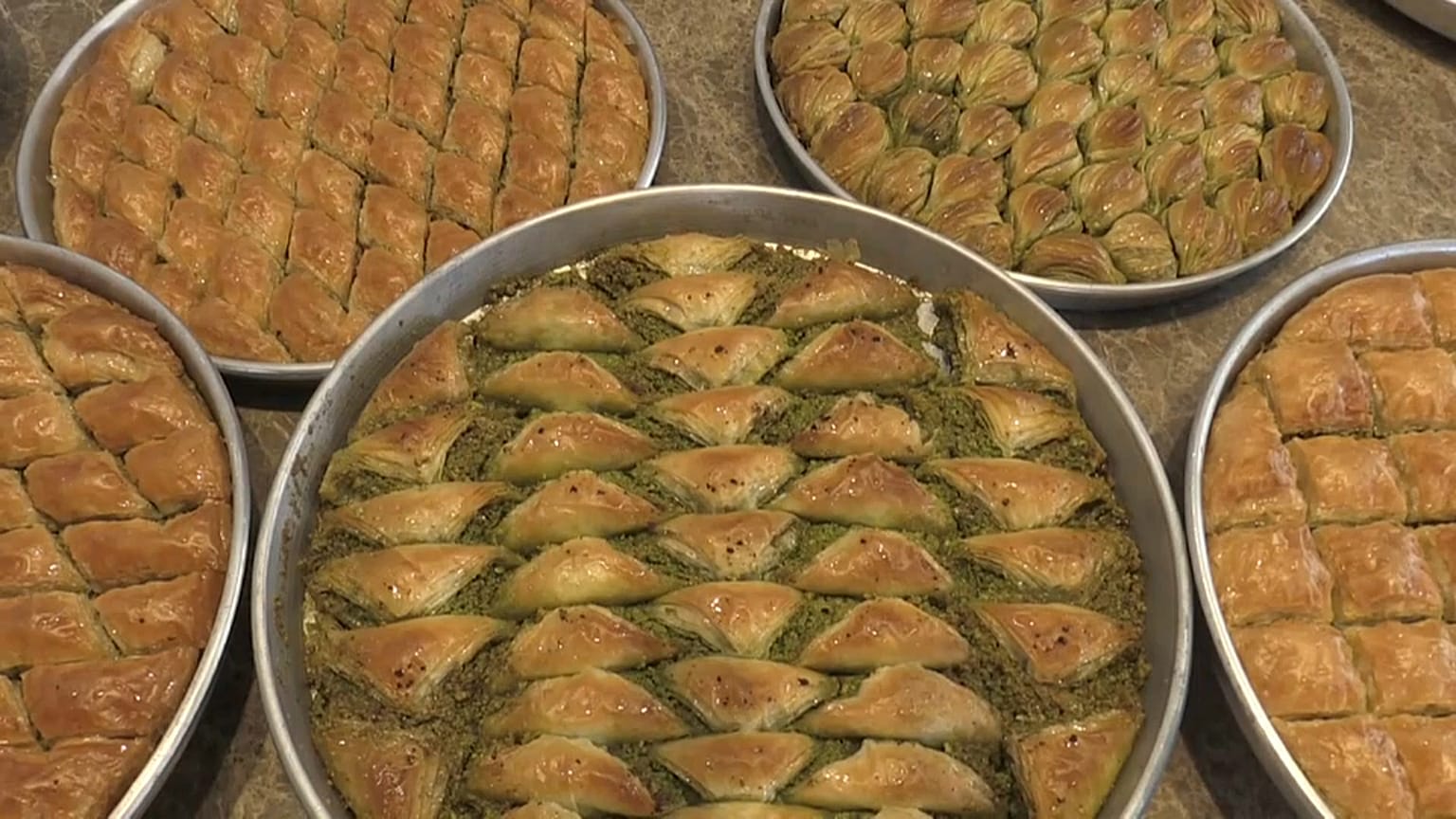Bayram öncesi Gaziantepli baklava ustalarından yoğun mesai 