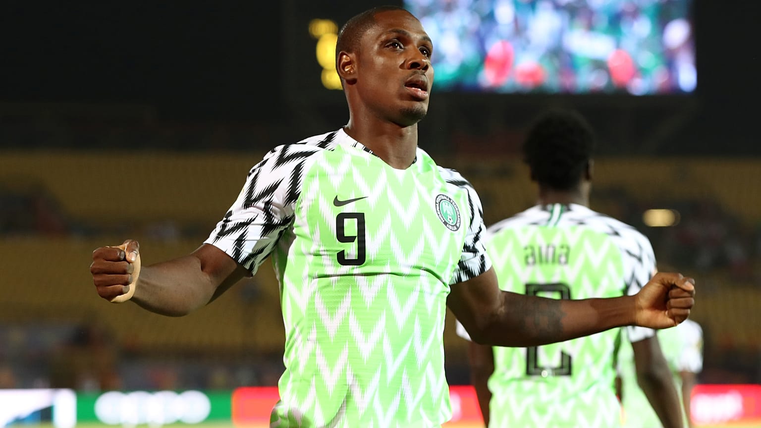 معاقبة هداف كأس أمم إفريقيا بسبب منشورات على مواقع التواصل 