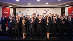 İstanbul Büyükşehir Belediye Başkanı Ekrem İmamoğlu, belediyenin üst düzey yöneticileriyle iştiraklerin genel müdürlerini tanıttı. ( İsa Terli - Anadolu Ajansı )