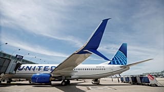 Flying Basic Economy will make anyone want to overthrow capitalism ǀ View