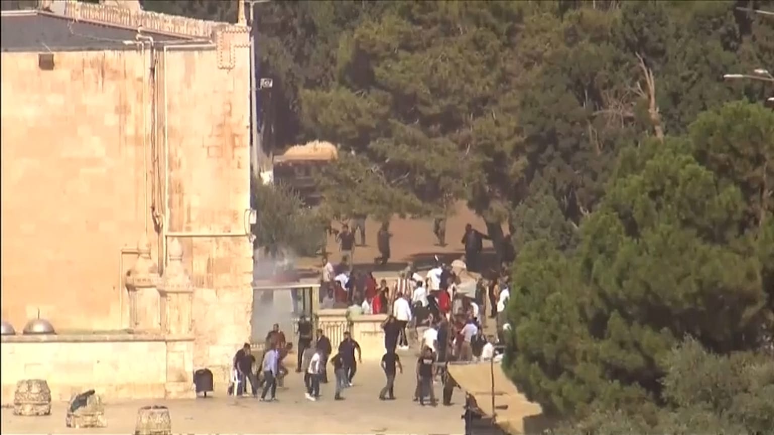 Heurts sur l'esplanade des Mosquées à Jérusalem
