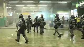 Ismét harctérré váltak Hongkong utcái