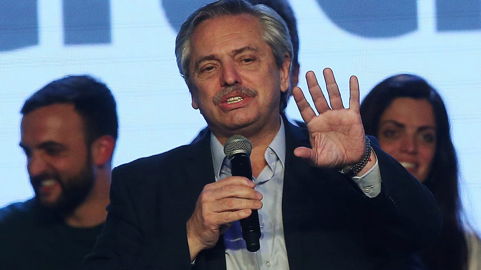 Arjantin: Devlet başkanlığı ön seçimlerinde muhalefet adayı Fernandez yarışı önde götürüyor