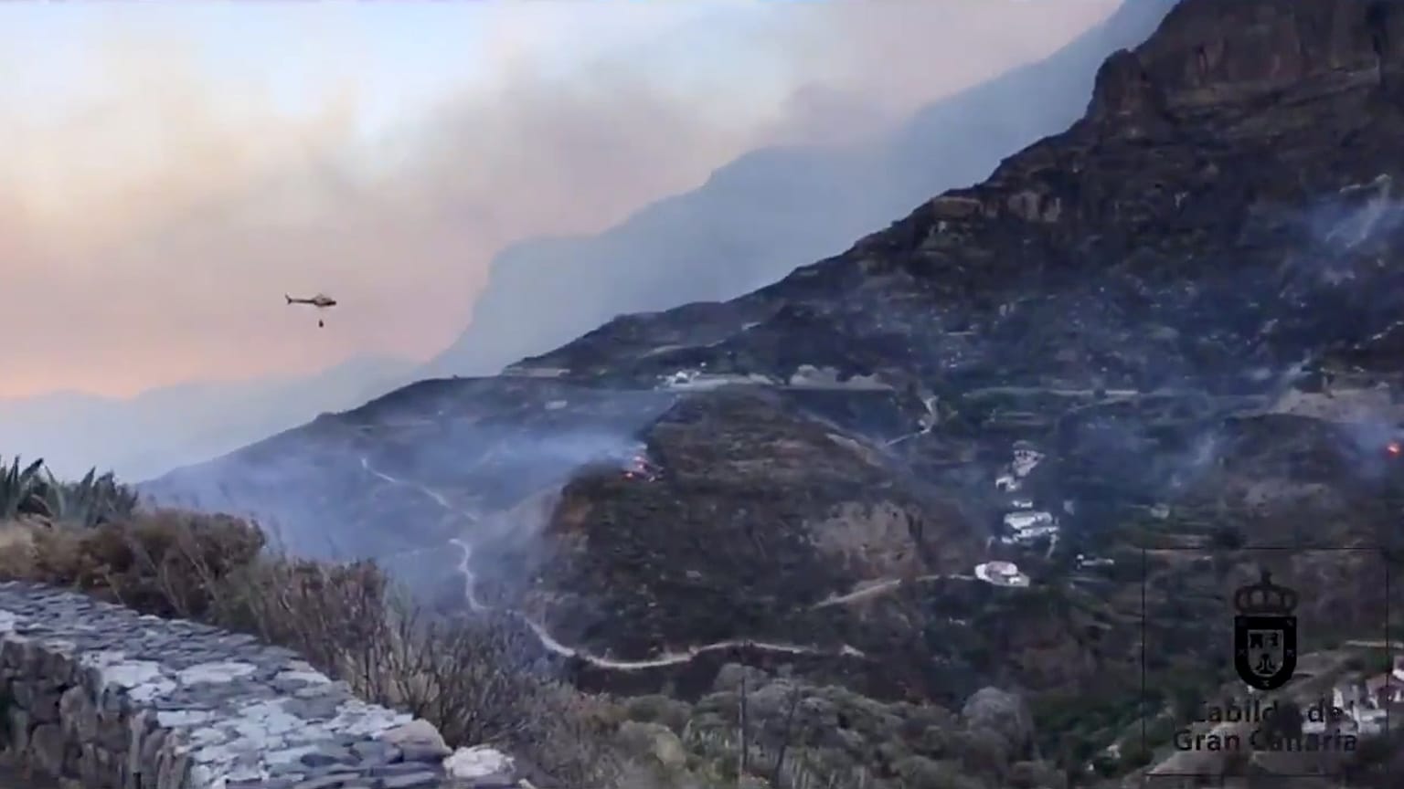 L'incendie sur l'île de Grande Canarie continue