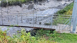 Két embert elragadott a svájci sárlavina 