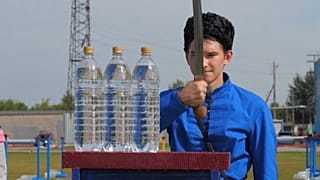La fine lame cosaque du sabre réunie en Russie