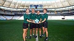 Történelmi futballmeccs következik