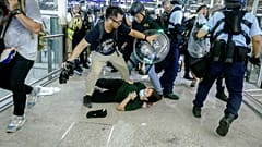 Hong Kong tenta voltar à normalidade